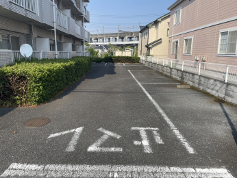 ���ԏ�@���ԏ�S12��@�i�ʐ^�͓쑤���ԏ�5�䕪�j